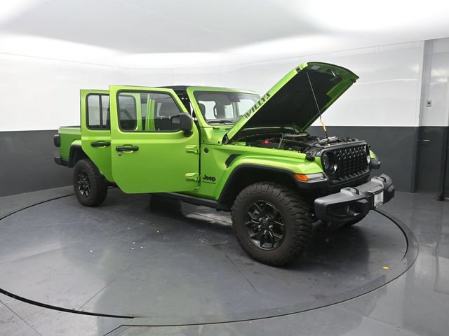 Used 2025 Jeep Gladiator Sport AWD/4WD image 30
