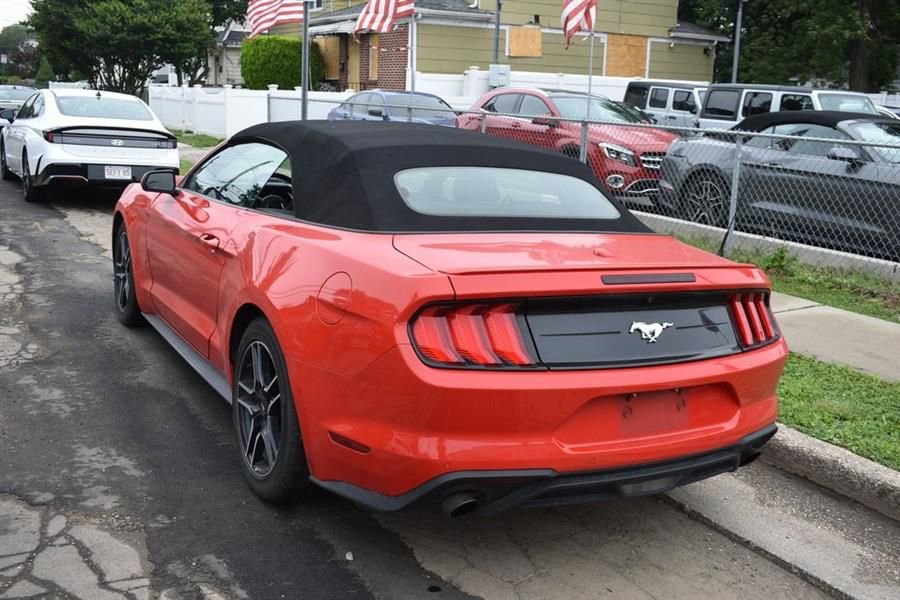 Used 2026 Ford Mustang Premium RWD image 5