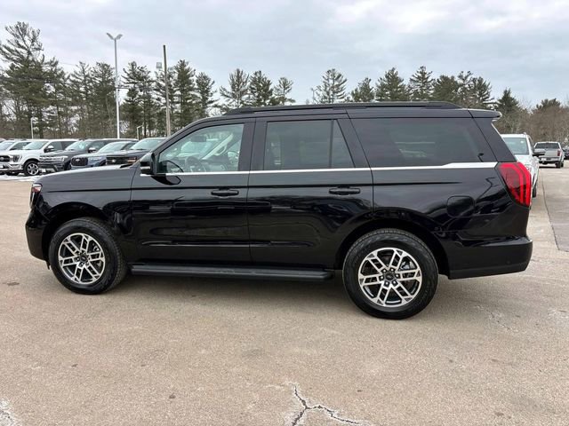 Used 2025 Ford Expedition Active image 4