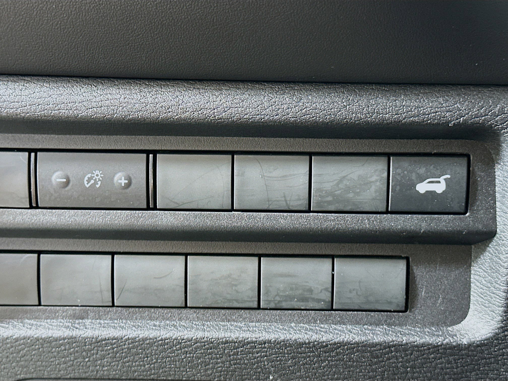 Used 2025 Mitsubishi Outlander SE image 17