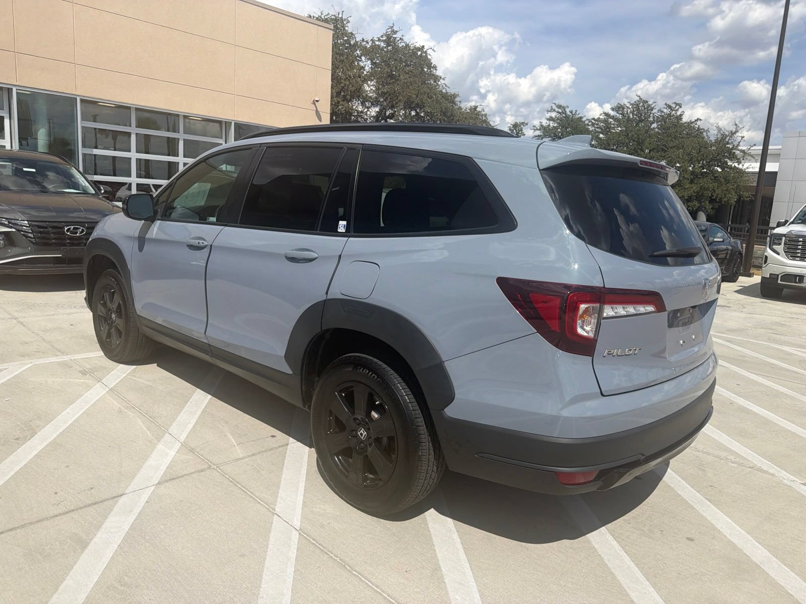 Used 2022 Honda Pilot TrailSport image 9