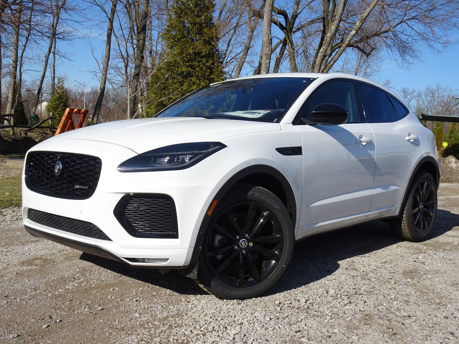 New 2024 Jaguar E-PACE R-Dynamic SE image 1