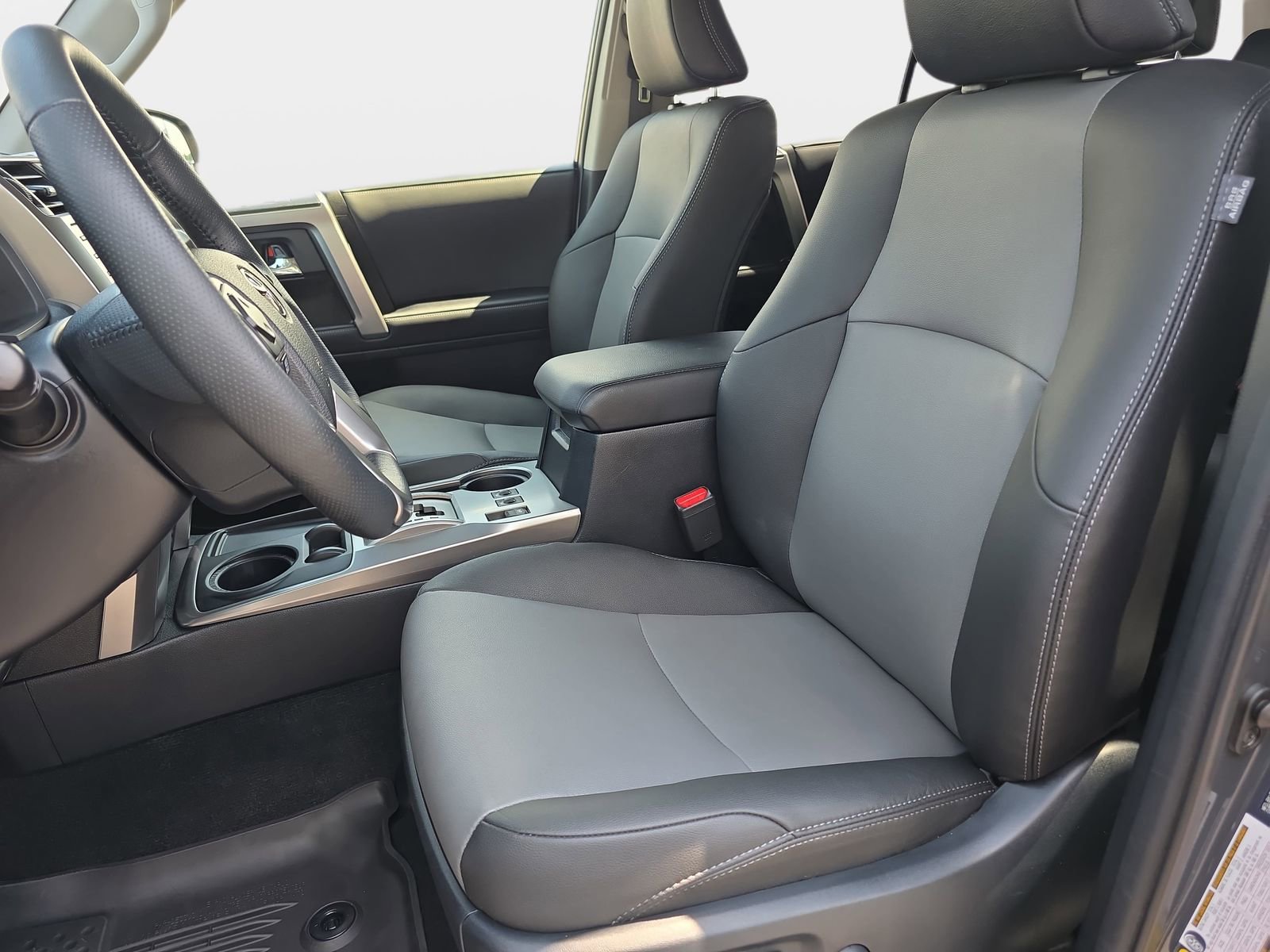 Used 2024 Toyota 4Runner SR5 Premium RWD image 14
