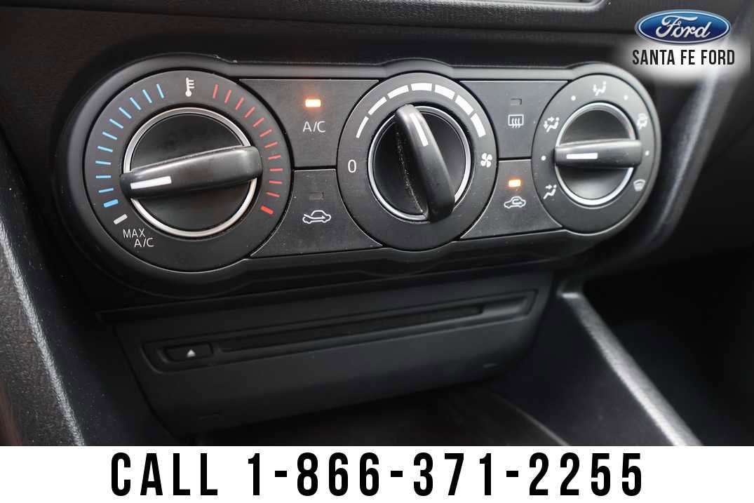 Used 2014 MAZDA MAZDA3 i Touring image 26