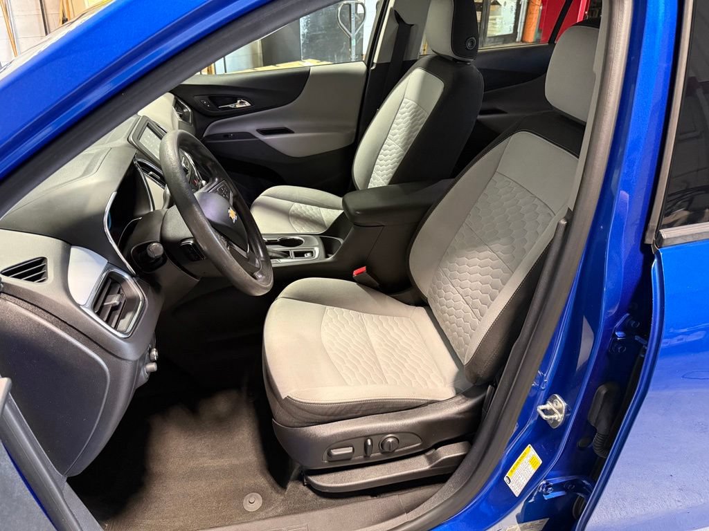 Used 2019 Chevrolet Equinox LS w/ LS Convenience Package AWD/4WD image 20