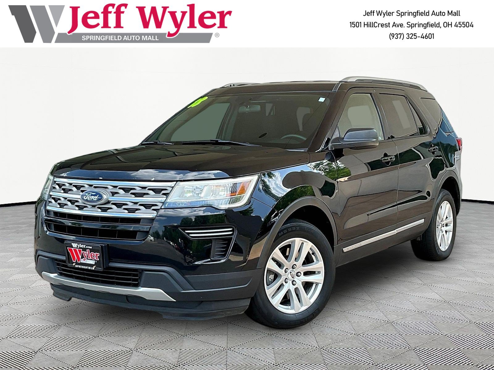 Used 2018 Ford Explorer XLT AWD/4WD image 1