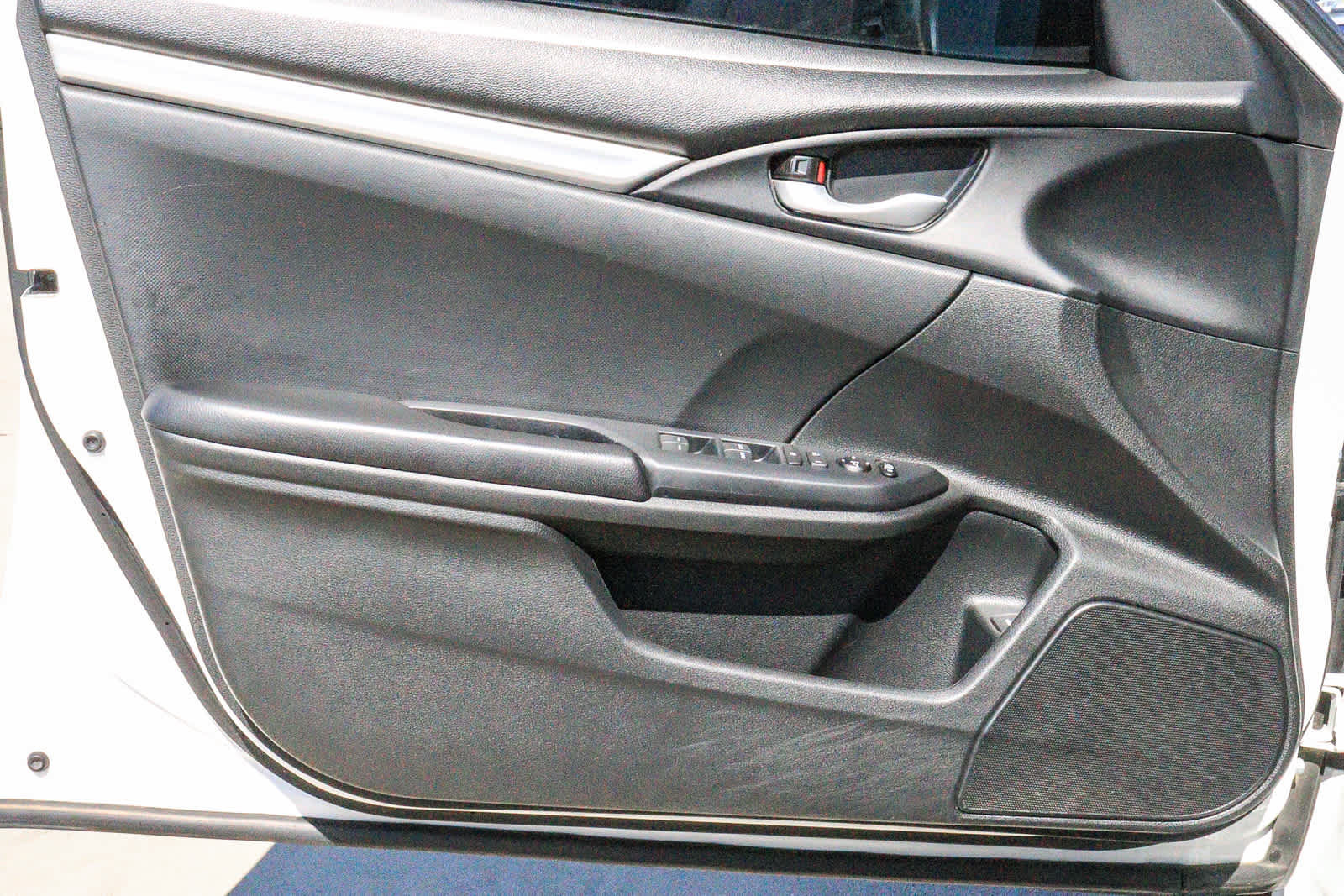 Used 2019 Honda Civic LX image 21