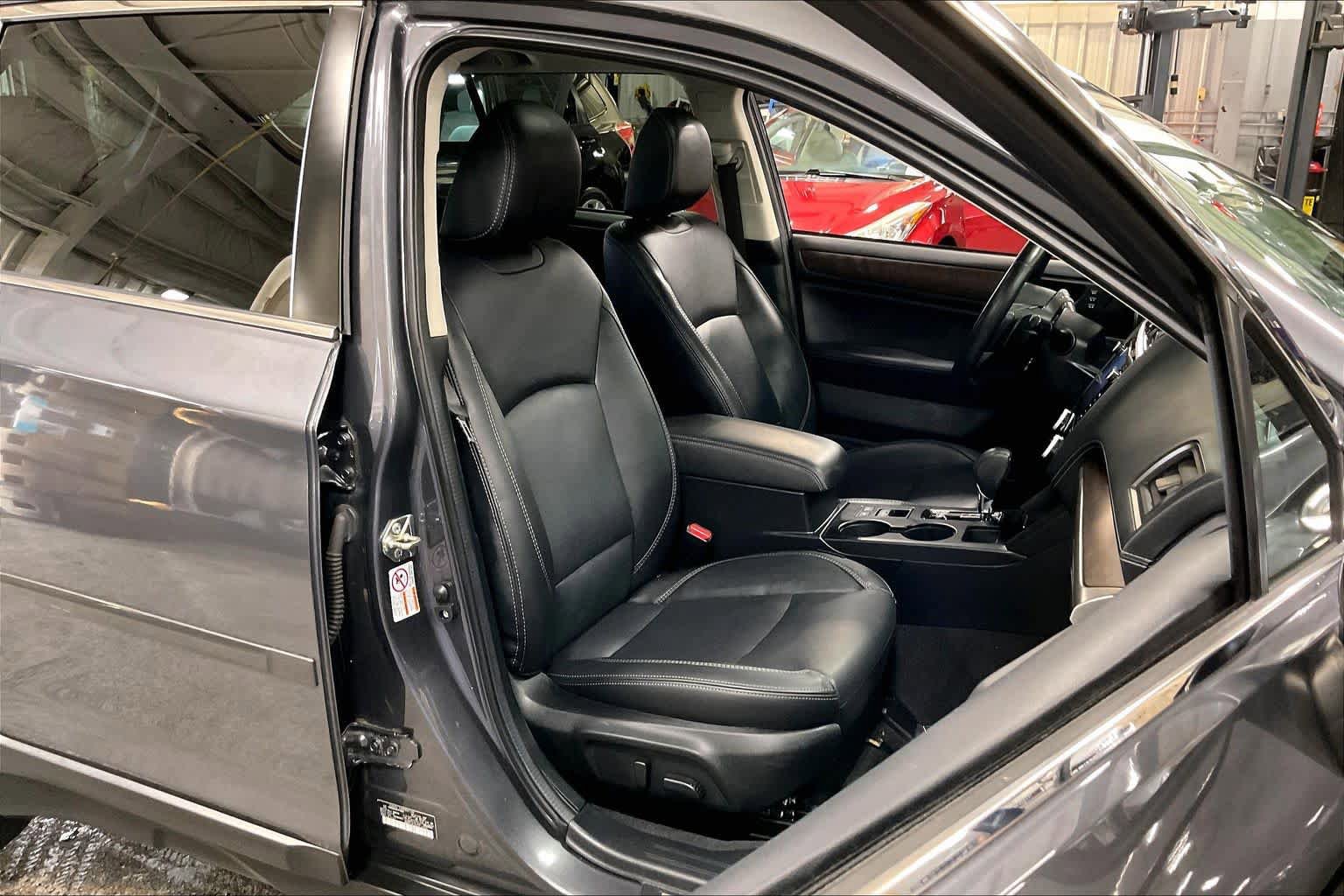 Used 2019 Subaru Outback 2.5i Limited AWD/4WD image 9