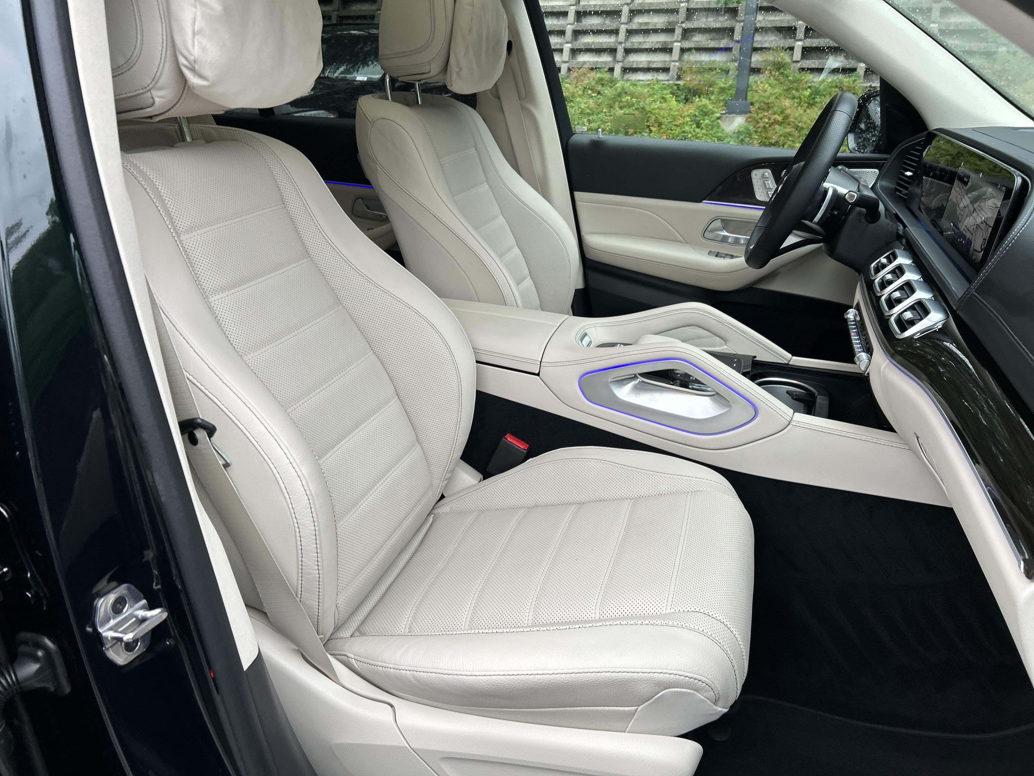 Certified 2025 Mercedes-Benz GLS 580 4MATIC image 56