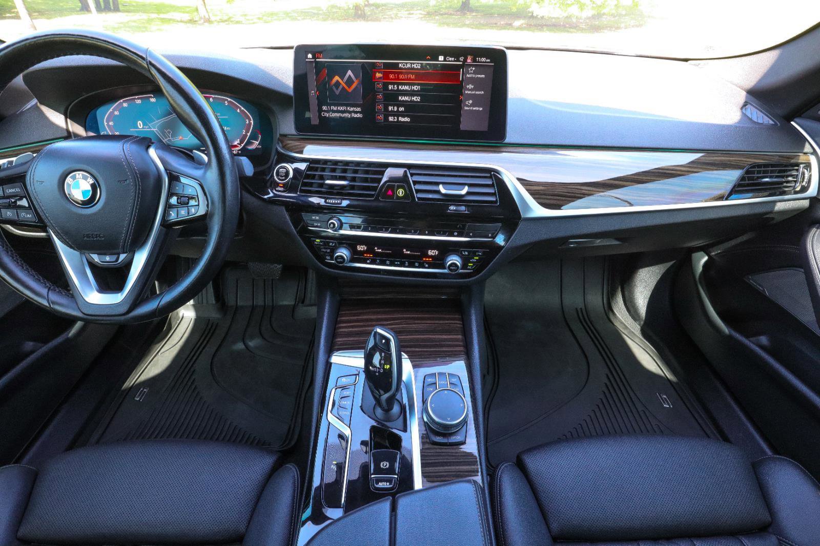 Used 2021 BMW 530i xDrive w/ Premium Package AWD/4WD image 28