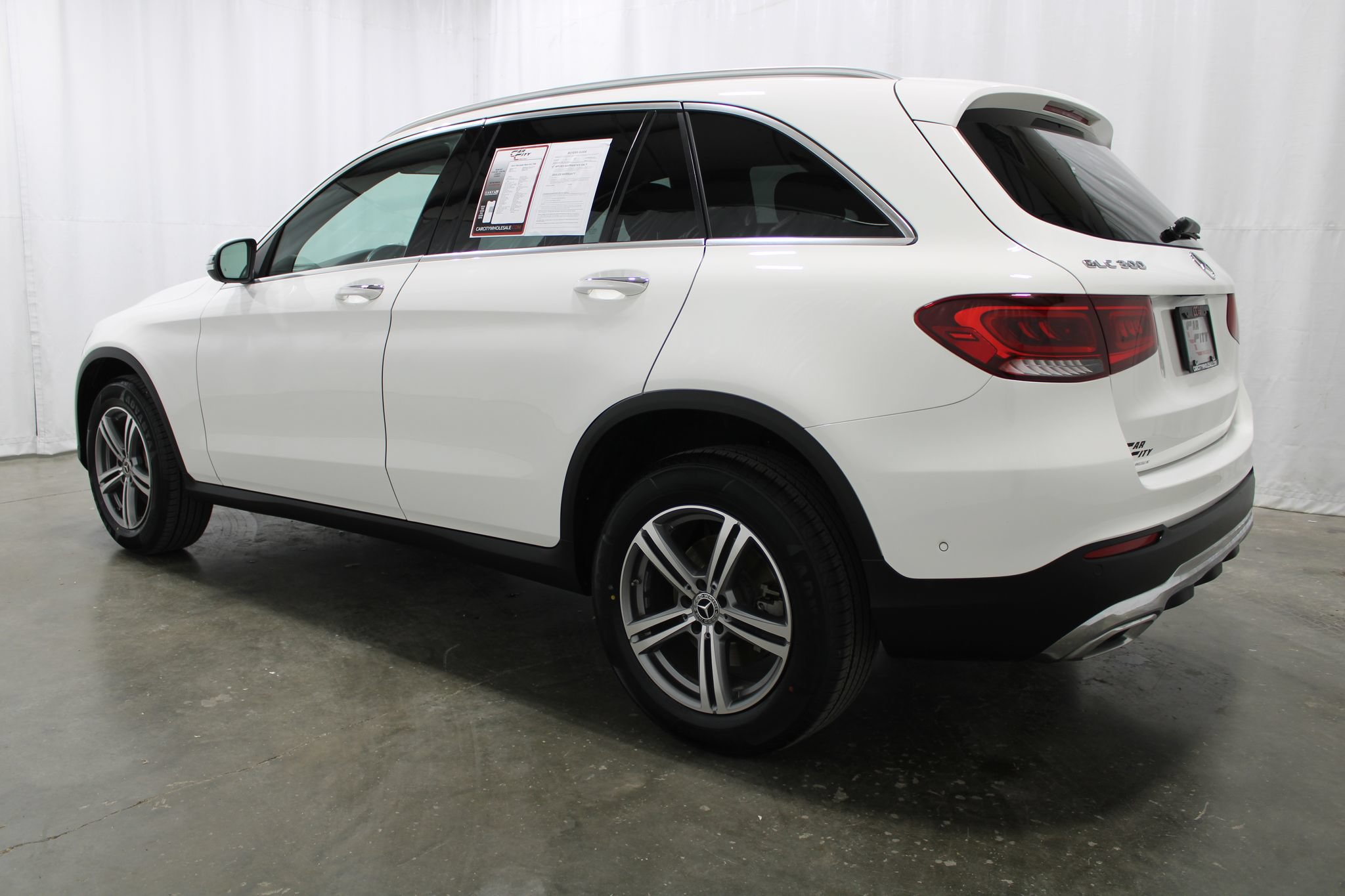 Used 2021 Mercedes-Benz GLC 300 image 8