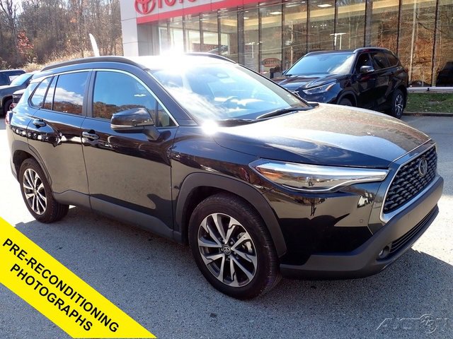 Used 2023 Toyota Corolla Cross XLE