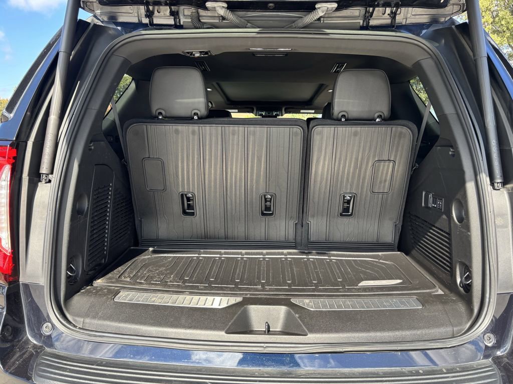 Used 2024 GMC Yukon Denali w/ Advanced Technology Package image 30