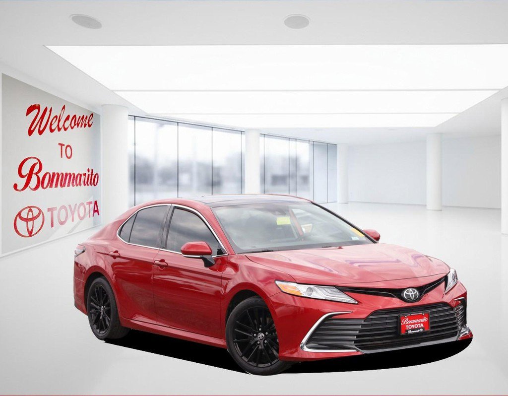 Used 2024 Toyota Camry XLE w/ Navigation Package AWD/4WD image 2