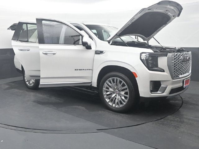 Used 2024 GMC Yukon Denali RWD image 35