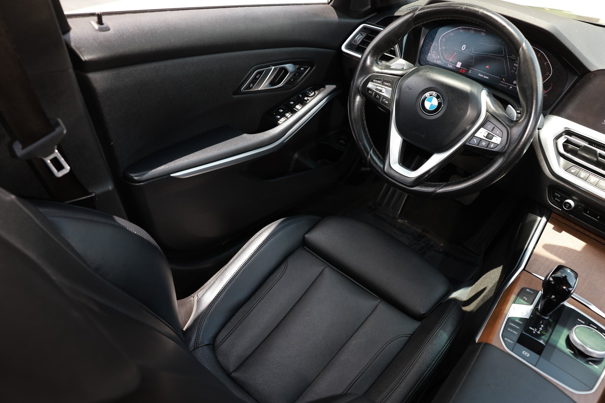 Used 2020 BMW 330i Sedan w/ Convenience Package RWD image 25