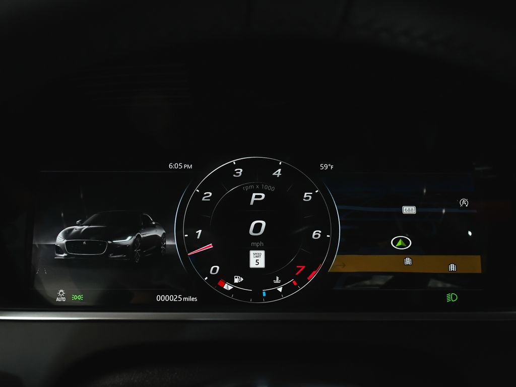 Used 2024 Jaguar F-TYPE R-Dynamic RWD image 39