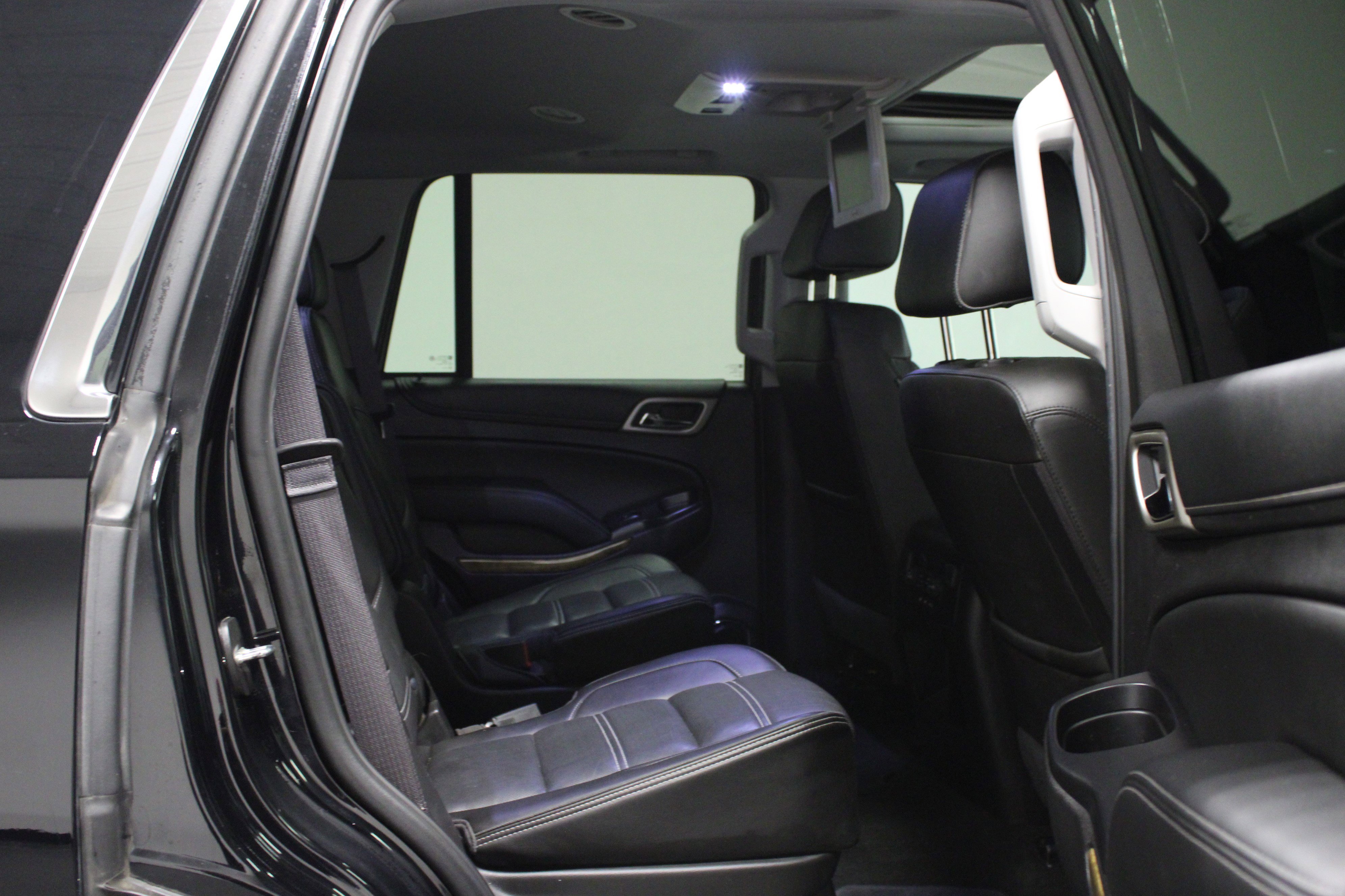 Used 2017 GMC Yukon Denali w/ Open Road Package image 17