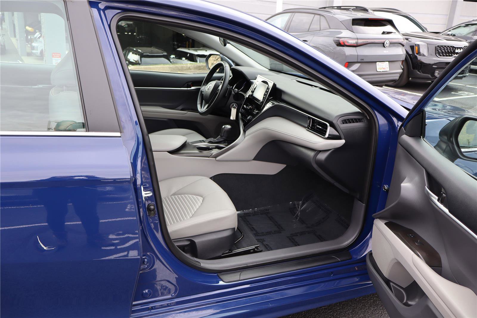 Used 2023 Toyota Camry SE image 27