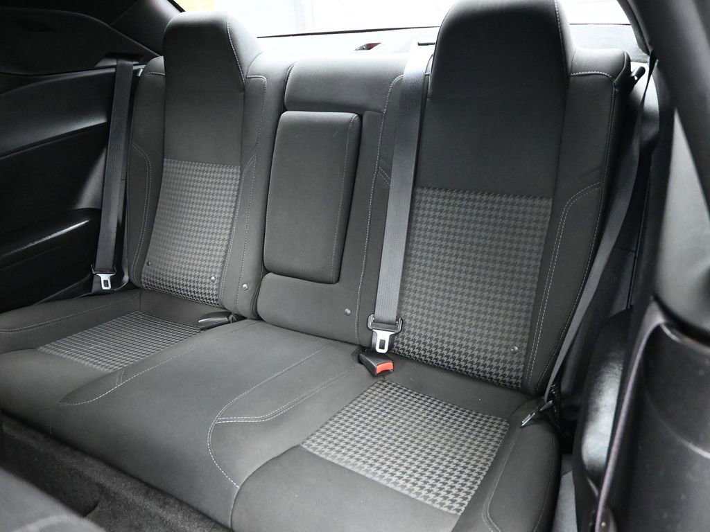 Used 2015 Dodge Challenger R/T w/ Quick Order Package 28B R/T image 25