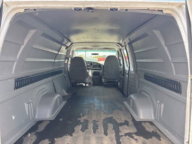 Used 2005 Ford E-250 and Econoline 250 Extended image 25