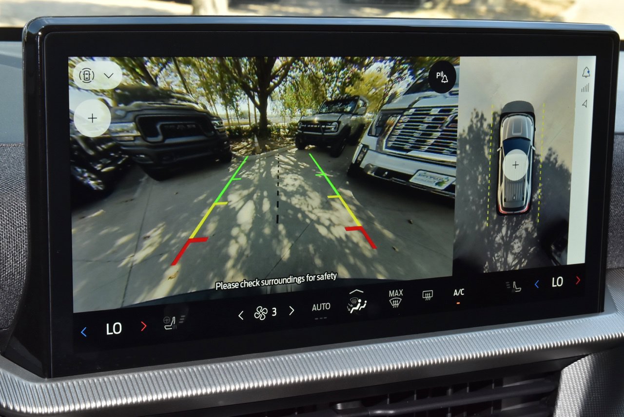 Certified 2025 Ford Explorer ST-Line RWD image 29