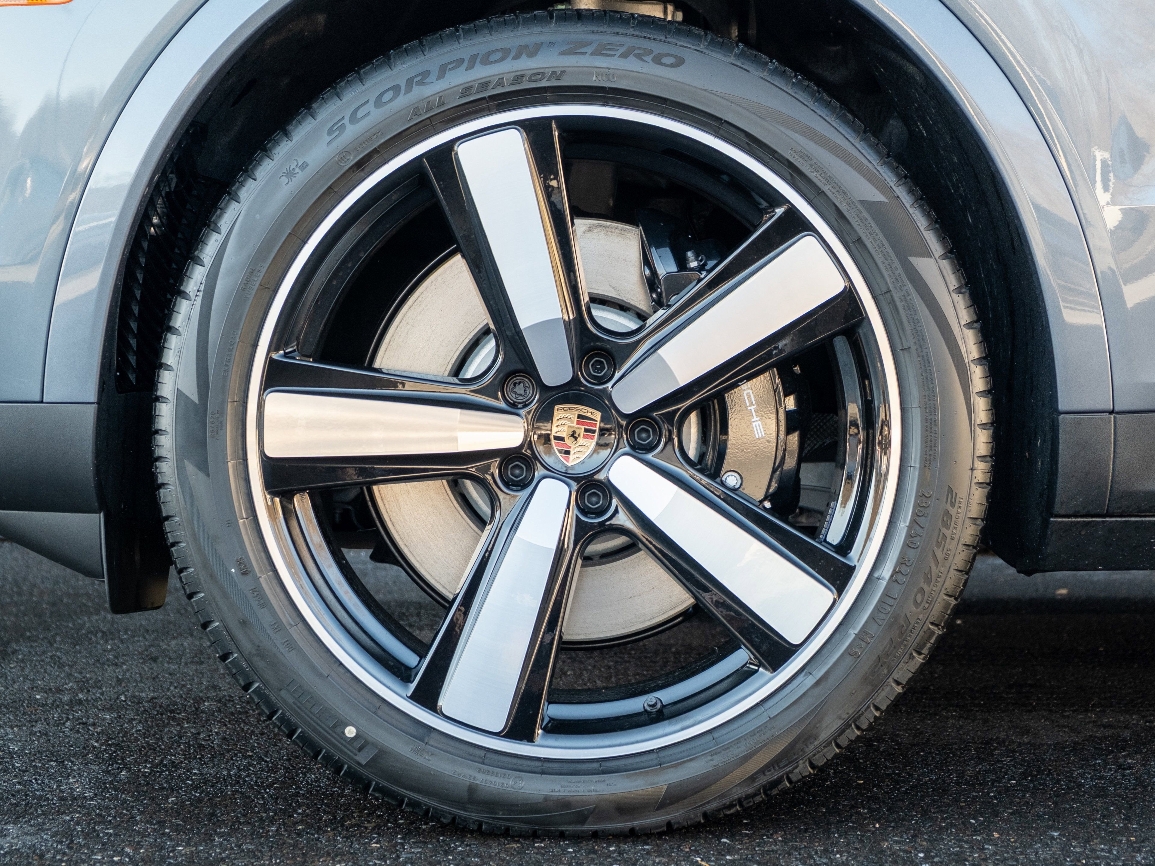 New 2026 Porsche Cayenne S AWD/4WD image 12