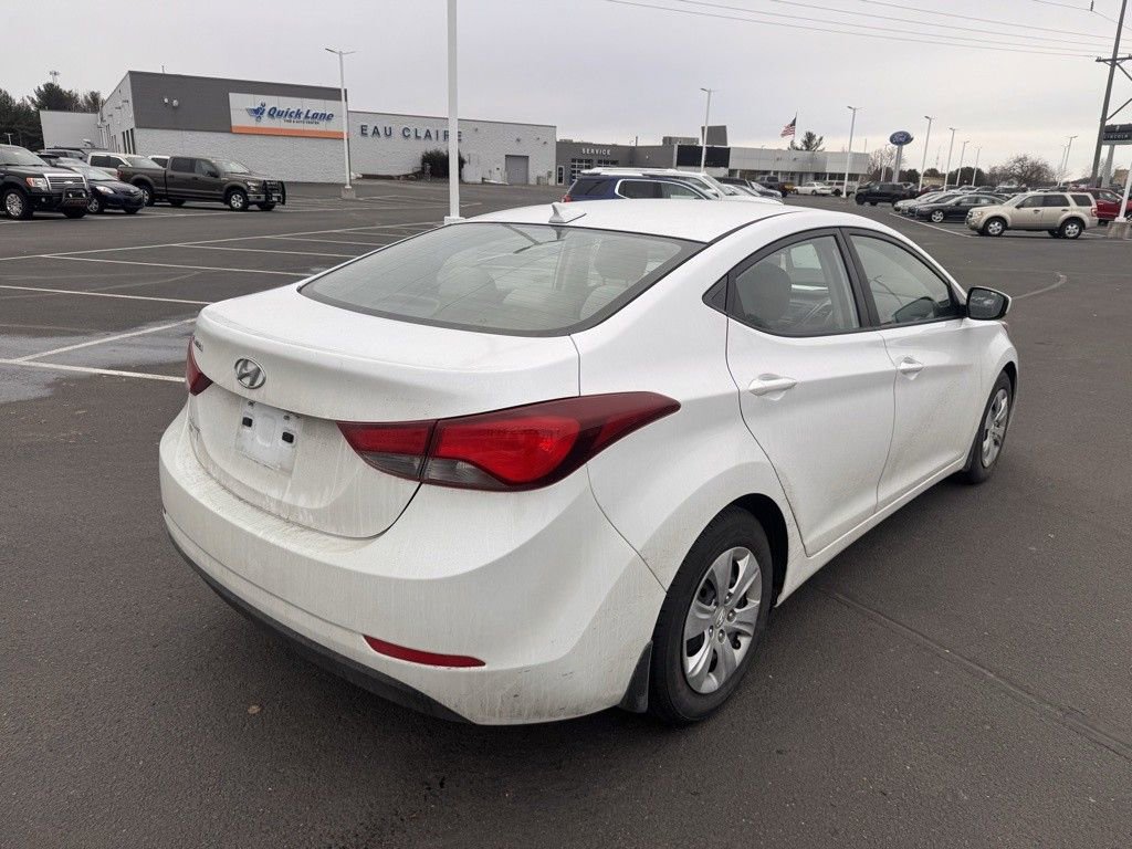 Used 2016 Hyundai Elantra SE image 8