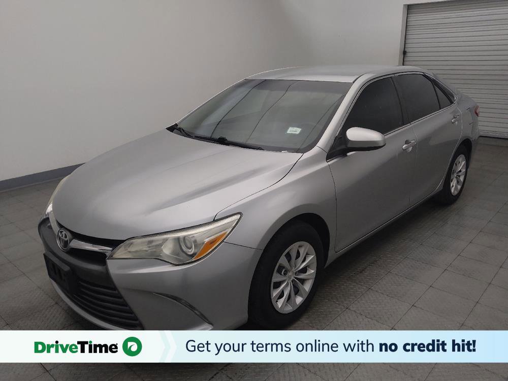 Used 2015 Toyota Camry LE FWD image 1