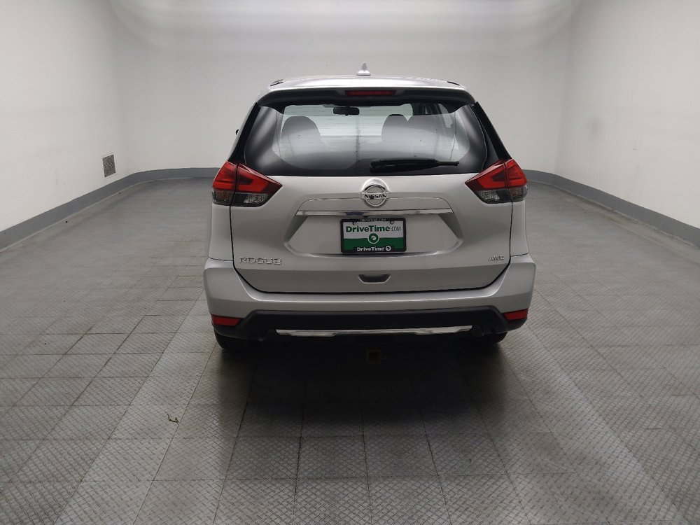 Used 2017 Nissan Rogue S AWD/4WD image 7