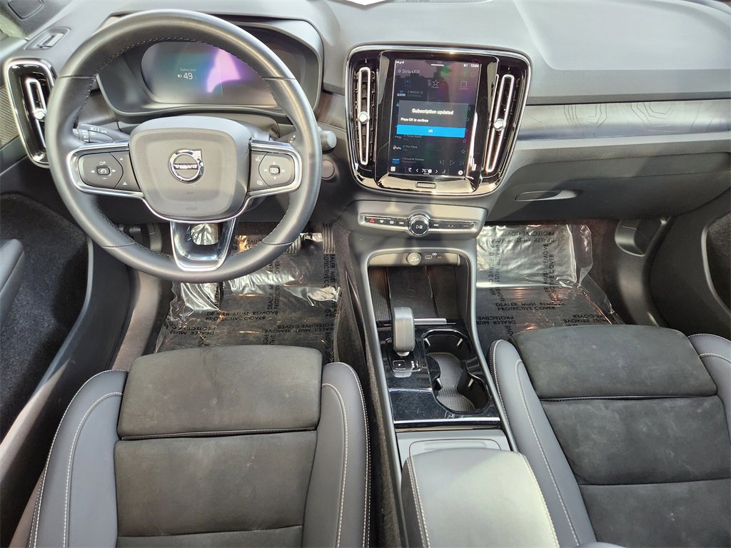 Used 2023 Volvo C40 P8 Recharge Ultimate w/ Protection Package Premier image 2