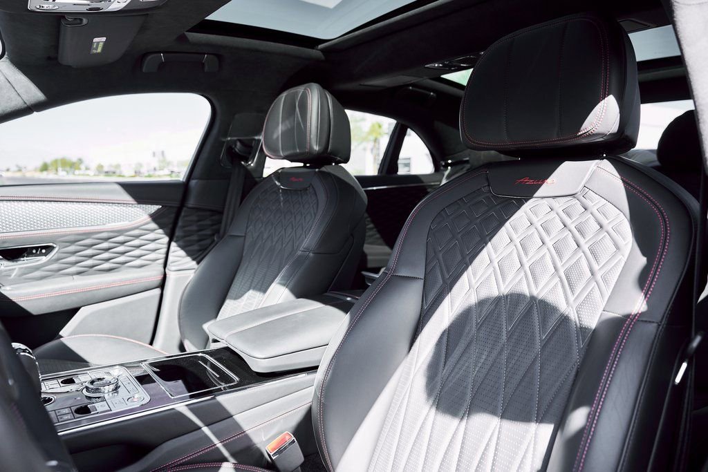 Used 2023 Bentley Flying Spur V8 AWD/4WD image 47
