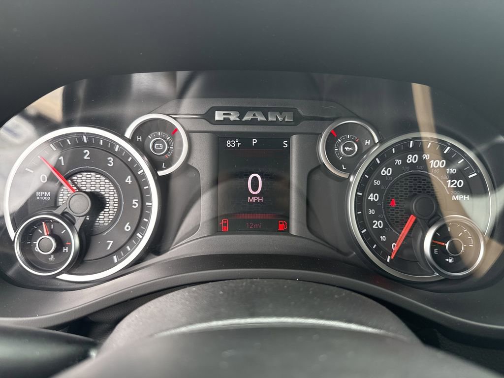 New 2026 RAM 1500 4x4 Crew Cab image 17