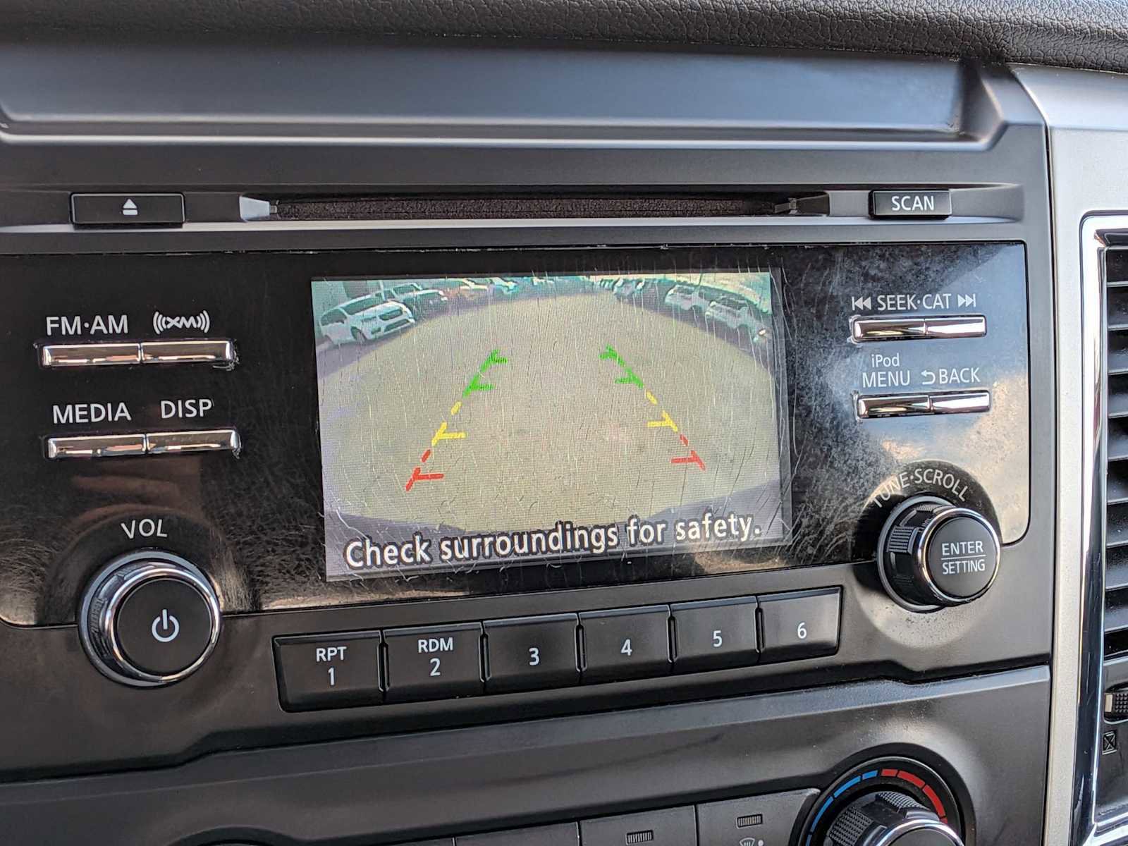 Used 2018 Nissan Titan SV image 26