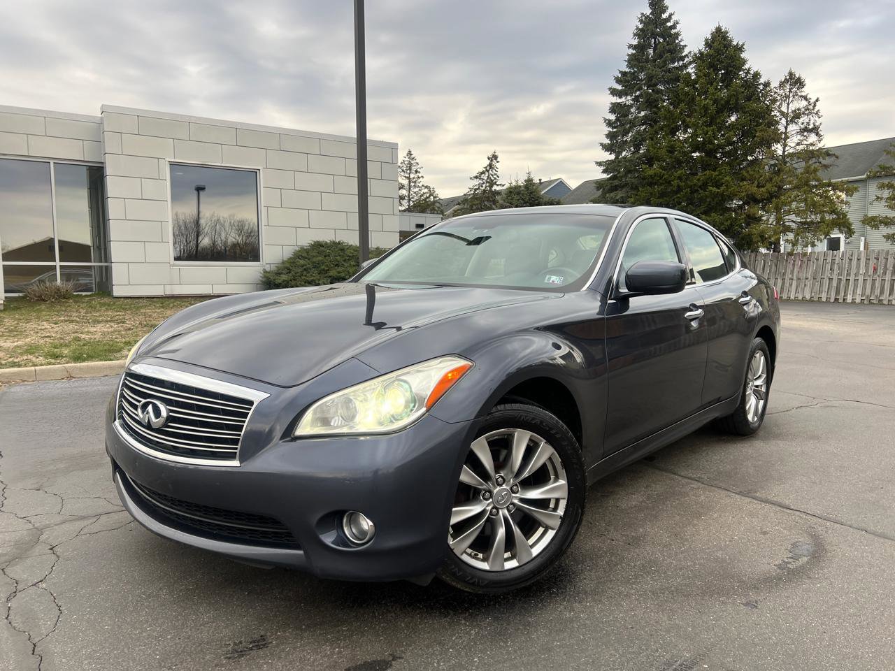 Used 2011 INFINITI M37 x w/ Premium Pkg