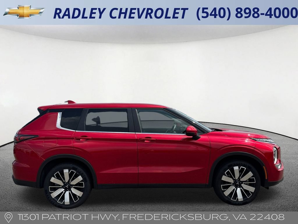 Used 2025 Mitsubishi Outlander SE AWD/4WD image 21