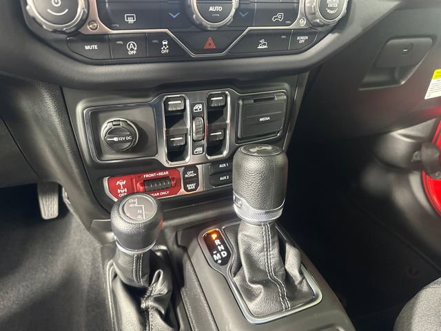 New 2025 Jeep Wrangler Rubicon w/ Steel Bumper Group image 17