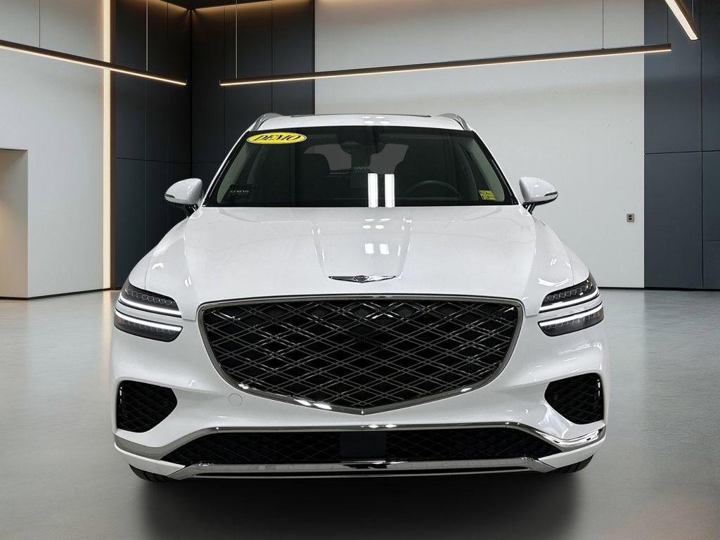 Used 2026 Genesis GV70 2.5T Select image 5
