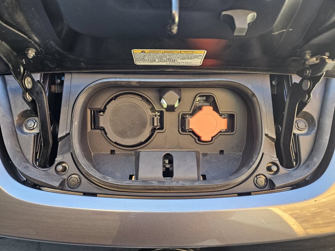 Used 2025 Nissan Leaf S FWD image 35