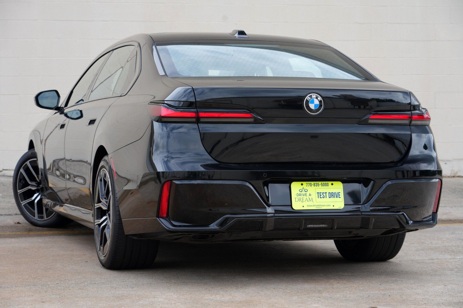 Used 2023 BMW 740i RWD image 6