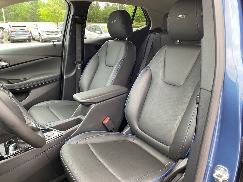 Used 2026 Buick Encore GX Sport Touring image 23