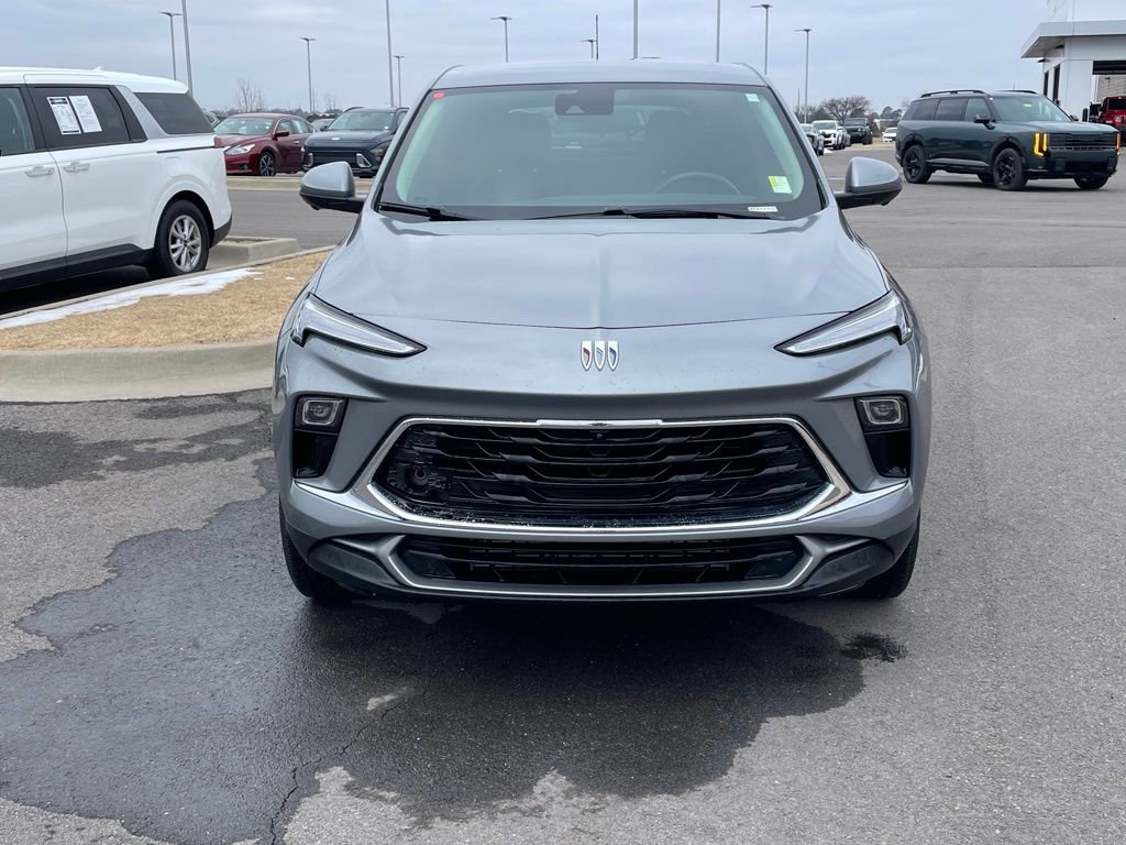 Used 2024 Buick Encore GX Preferred w/ Comfort Package image 2