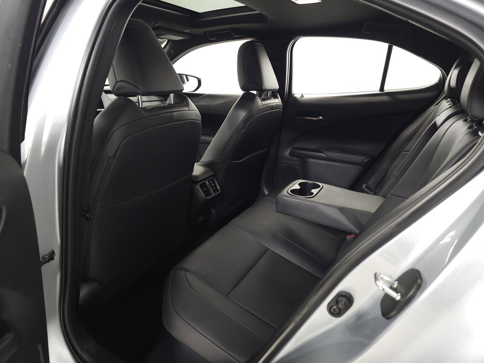 Certified 2023 Lexus UX 250h F Sport w/ Accessory Package (Z2) image 34