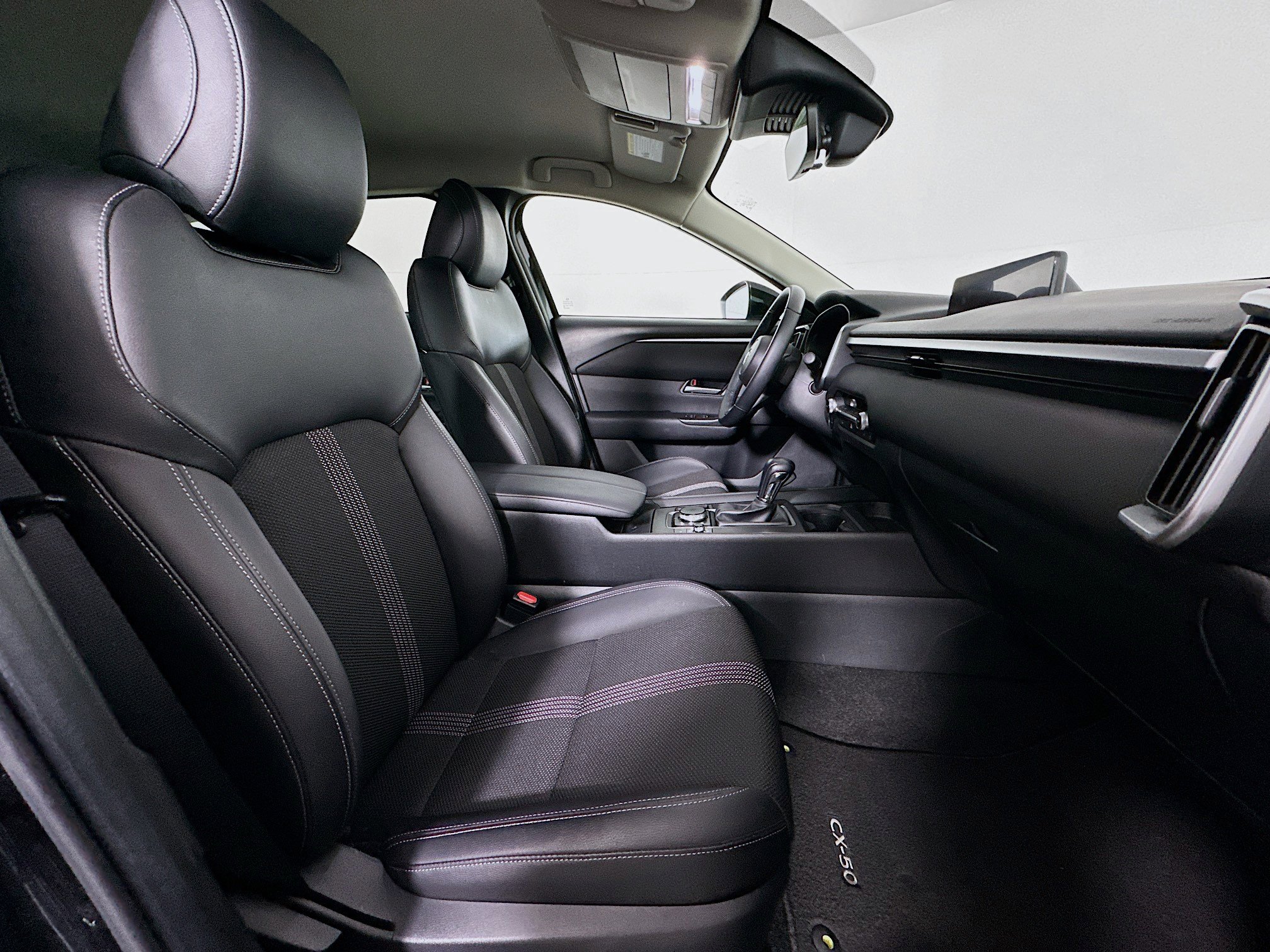 Used 2025 MAZDA CX-50 AWD 2.5 S w/ Preferred Package image 31