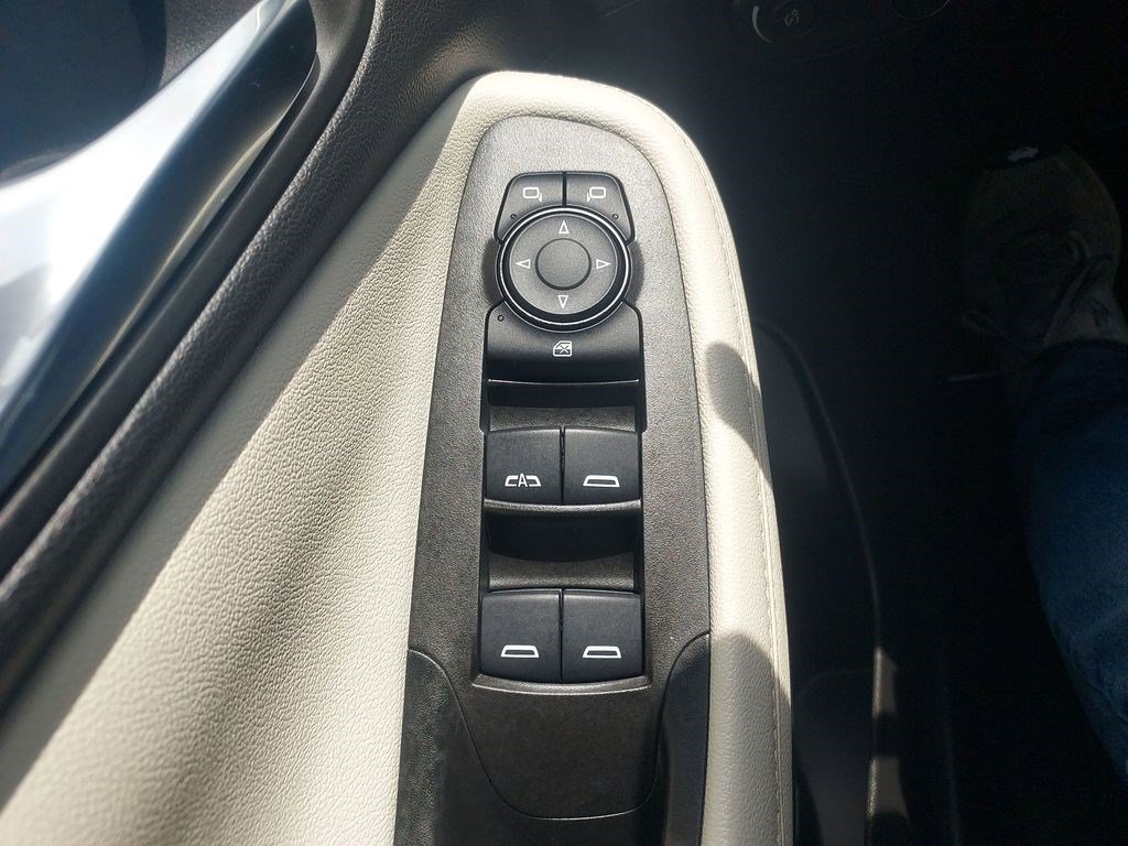 Used 2024 Buick Encore GX Sport Touring w/ Advanced Technology Package AWD/4WD image 22