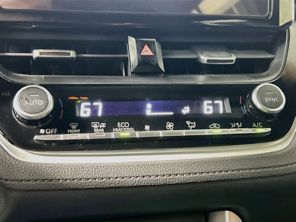 Used 2024 Toyota Corolla Cross AWD Hybrid w/ Convenience Package image 23