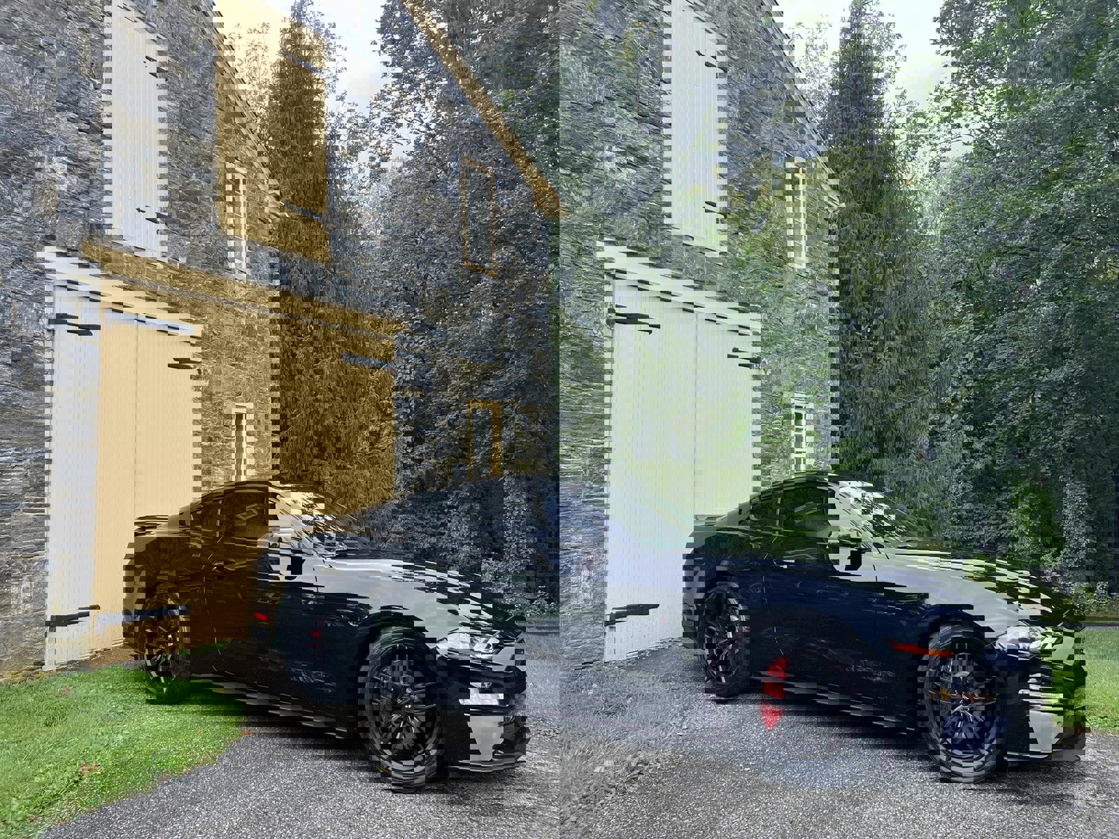 Used 2019 Ford Mustang GT Premium w/ Enhanced Security Package image 31