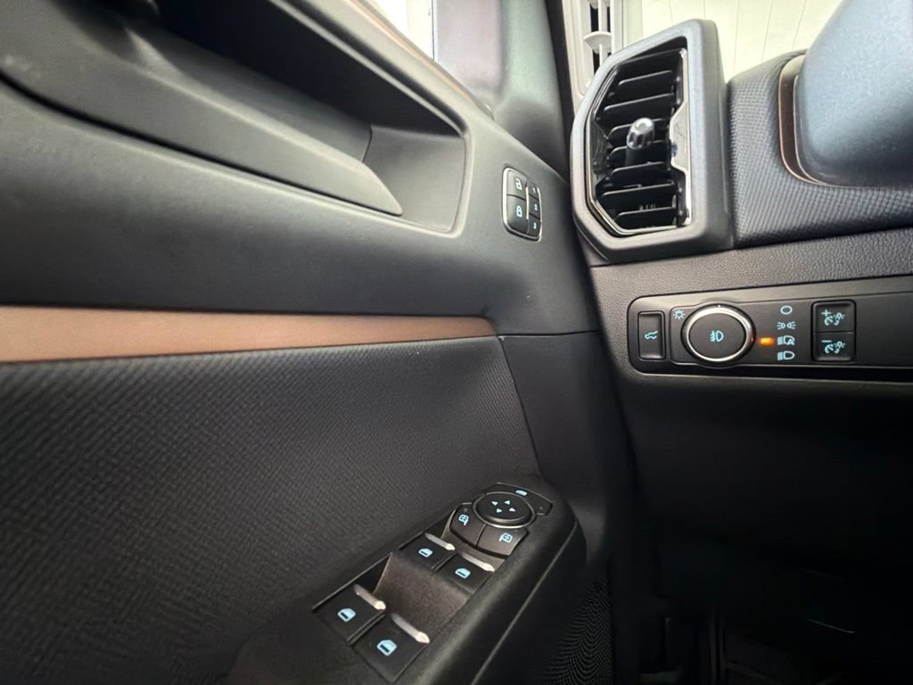 Used 2024 Ford Bronco Sport Badlands w/ Premium Package AWD/4WD image 33