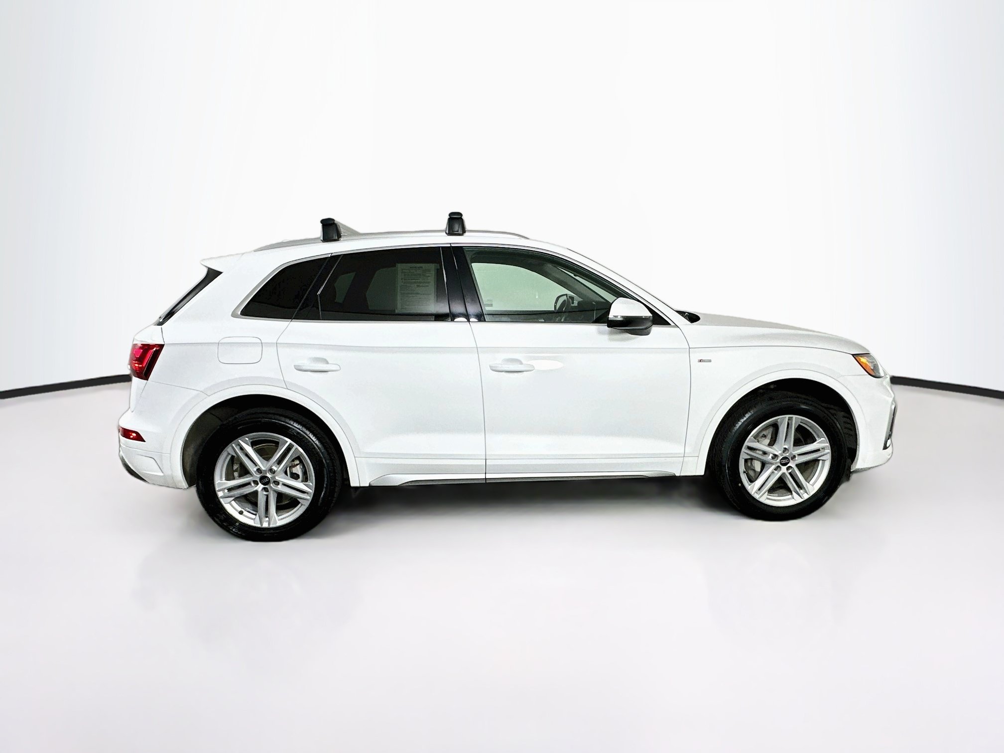 Used 2022 Audi Q5 e Premium AWD/4WD image 10