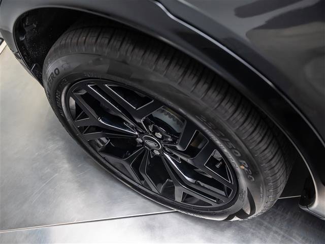 New 2026 Land Rover Discovery Sport Landmark image 13